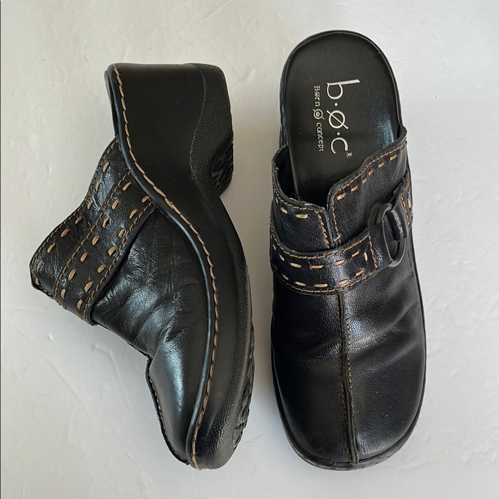 BOC leather mule slid on clogs chunk heel ring embellishment blanket stitch sz7